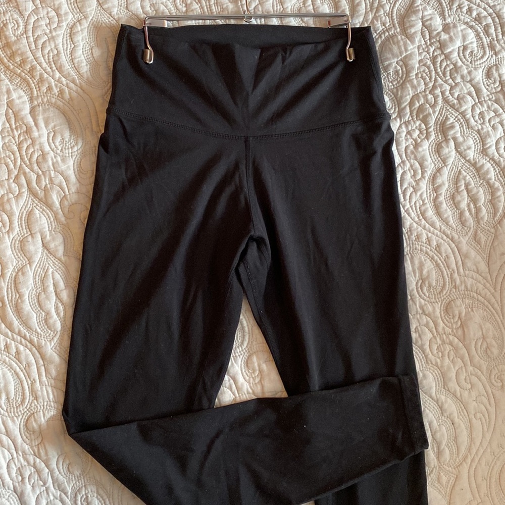 Colorfulkoala black leggings